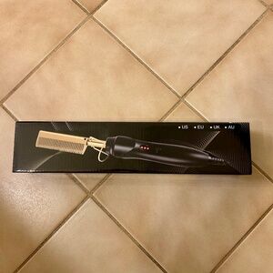 NWT Hair Press Comb- Hot Comb Hair Straightener for Hair & Beards